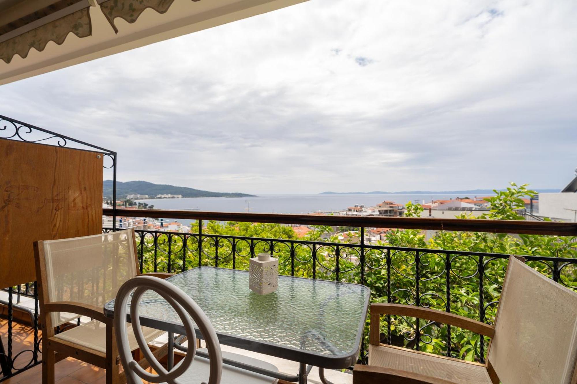 Апартаменты House Mistral Неос-Мармарас Экстерьер фото