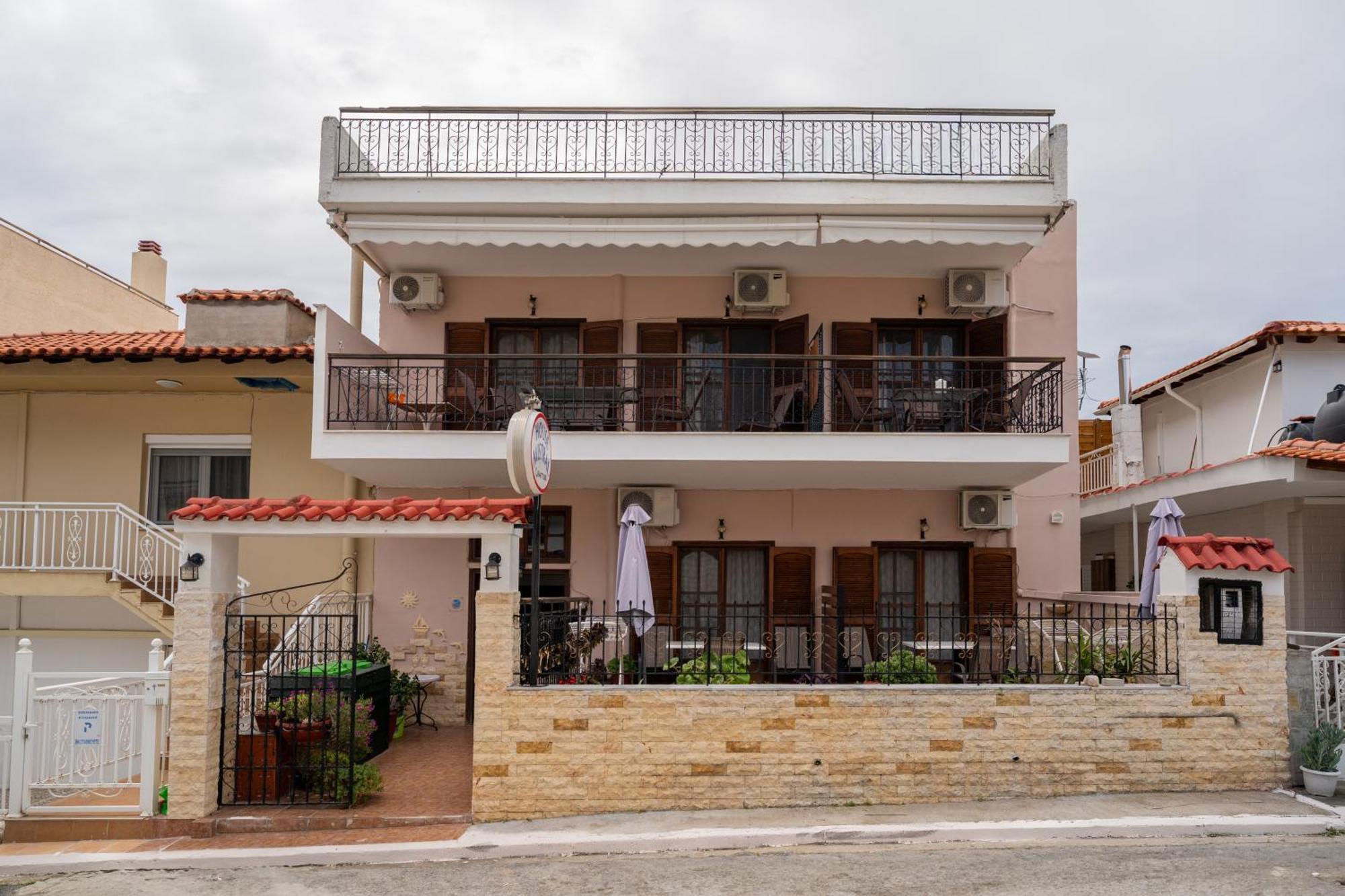 Апартаменты House Mistral Неос-Мармарас Экстерьер фото